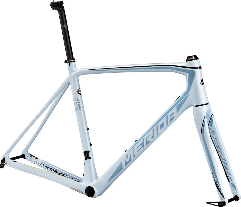 Rám  SCULTURA DISC 5000 Pearl White(Silver Blue/Black)  S/M(52cm)