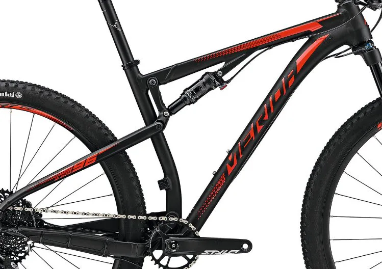 Rám  NINETY-SIX 9.800  MATT BLACK(SHINY RED)  M