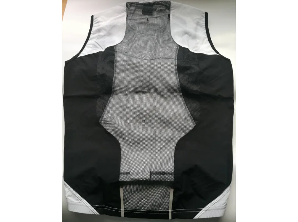 MERIDA - Vesta   černo-bílá  XXL